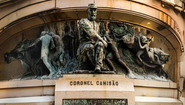 paxixi Monumento_aos_Heróis_de_Laguna_e_Dourados Rio de Janeiro.jpg